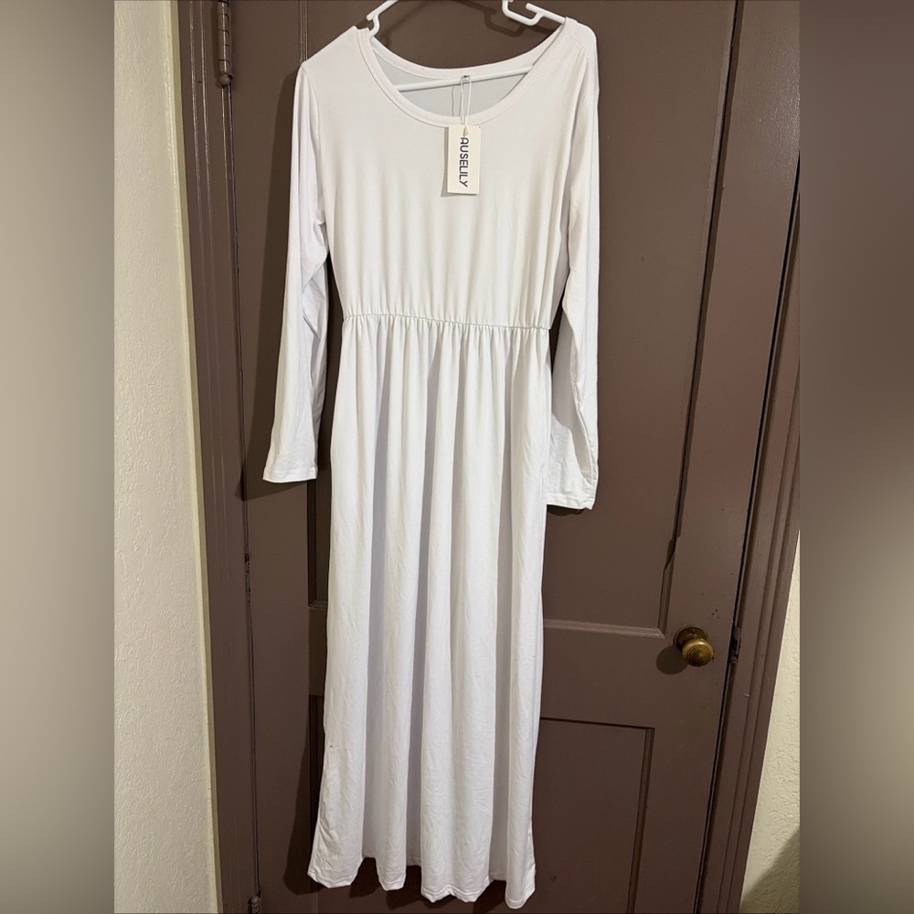 Classic White Long Sleeve Loose Casual Long Dress